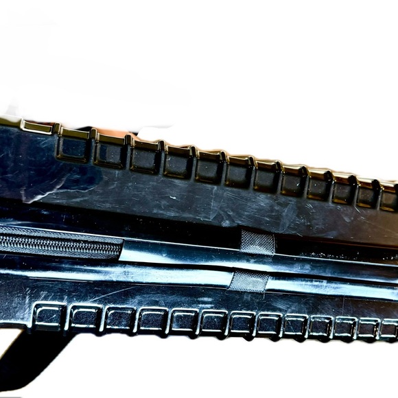 Bellami professional hair extensions case with two inside zippered containers - Picture 6 of 11